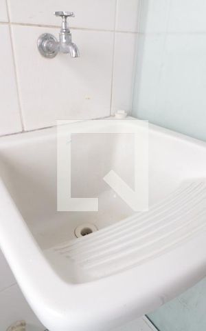 Apartamento para alugar com 56m², 2 quartos e 1 vagaÁrea de Serviço - tanque