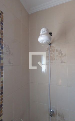 Casa à venda com 120m², 4 quartos e 1 vagaBanheiro