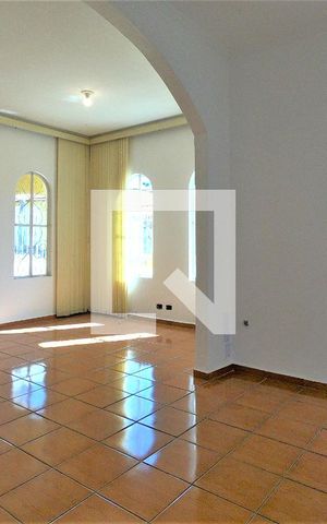 Casa à venda com 120m², 4 quartos e 1 vagaSala