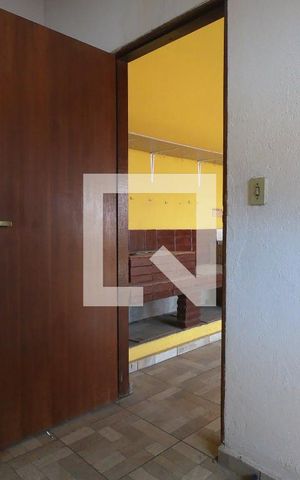 Casa à venda com 120m², 4 quartos e 1 vagaQuarto/Banheiro de Serviço