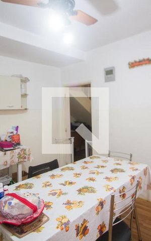 Casa à venda com 140m², 3 quartos e 2 vagasCopa