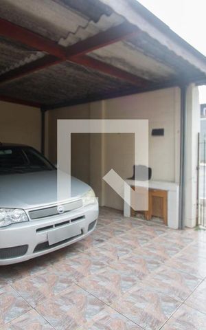 Casa à venda com 140m², 3 quartos e 2 vagasGaragem
