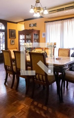 Casa à venda com 607m², 6 quartos e 6 vagasSala