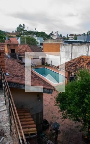 Casa à venda com 607m², 6 quartos e 6 vagasTerraço