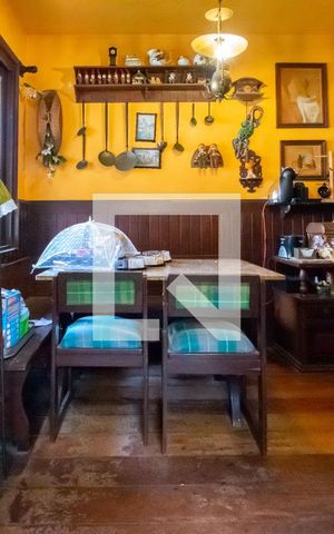 Casa à venda com 607m², 6 quartos e 6 vagasCopa