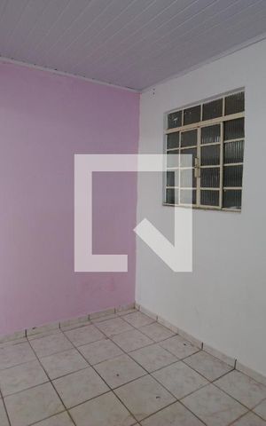 Casa à venda com 90m², 1 quarto e sem vagaSala