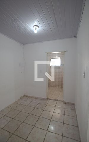 Casa à venda com 90m², 1 quarto e sem vagaSala