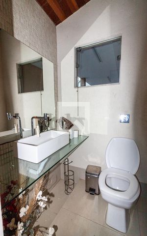 Casa à venda com 420m², 4 quartos e 5 vagas Casa à venda com 420m², 4 quartos e 5 vagasLavabo