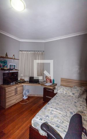 Casa à venda com 420m², 4 quartos e 5 vagas Casa à venda com 420m², 4 quartos e 5 vagassuíte 2