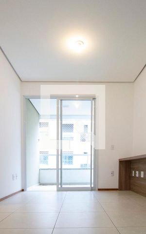 Apartamento para alugar com 72m², 2 quartos e 1 vagaSala