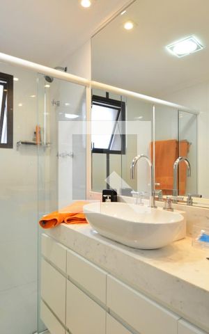 Apartamento à venda com 126m², 3 quartos e 2 vagasBanheiro da Suíte