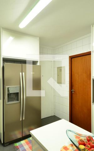 Apartamento à venda com 126m², 3 quartos e 2 vagasCozinha