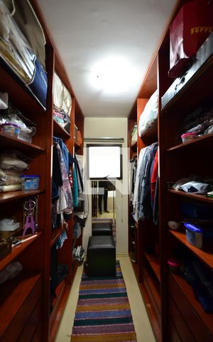 Apartamento à venda com 126m², 3 quartos e 2 vagasCloset da suíte