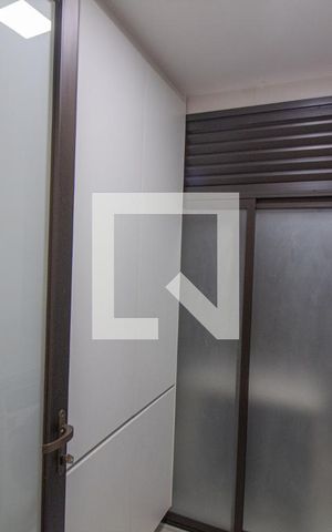 Apartamento à venda com 103m², 3 quartos e 2 vagas Apartamento à venda com 103m², 3 quartos e 2 vagasÁrea de Serviço