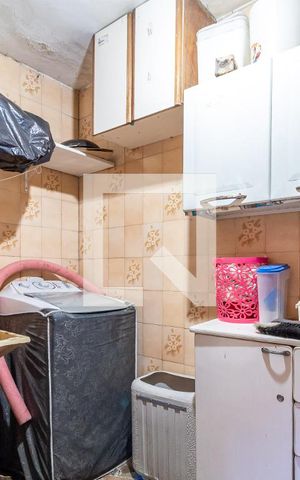 Casa à venda com 385m², 5 quartos e 2 vagas Casa à venda com 385m², 5 quartos e 2 vagasÁrea de Serviço