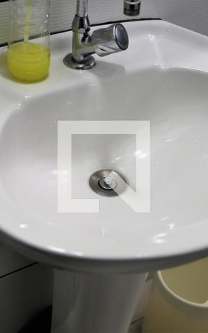 Casa para alugar com 506m², 5 quartos e 8 vagasBanheiro 3