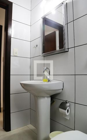 Casa para alugar com 506m², 5 quartos e 8 vagasBanheiro 3
