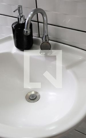 Casa para alugar com 506m², 5 quartos e 8 vagasBanheiro 4