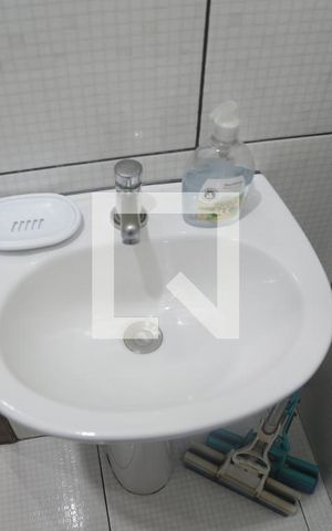 Casa para alugar com 506m², 5 quartos e 8 vagasBanheiro 5