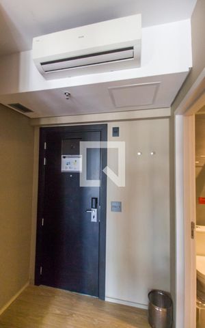 Apartamento à venda com 32m², 1 quarto e 1 vagaEntrada