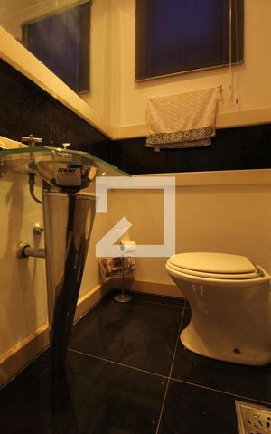 Apartamento à venda com 354m², 4 quartos e 4 vagasLavabo