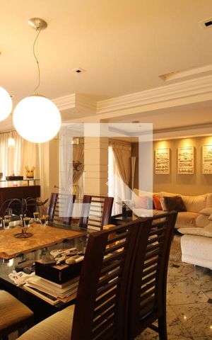 Apartamento à venda com 354m², 4 quartos e 4 vagasSala