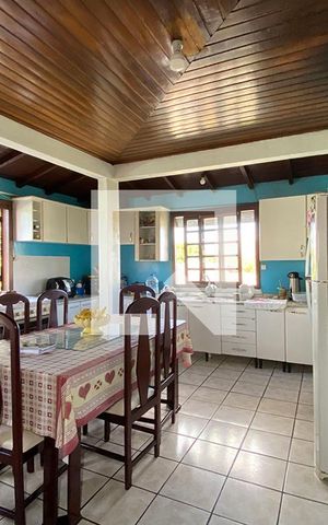 Casa à venda com 150m², 3 quartos e 2 vagasCozinha