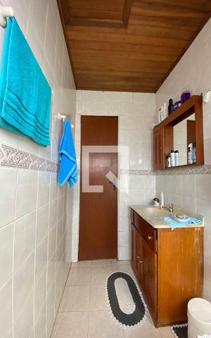 Casa à venda com 150m², 3 quartos e 2 vagasBanheiro