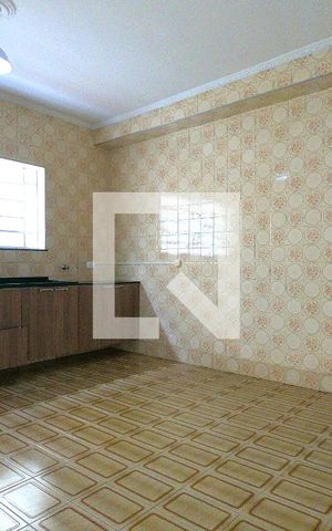 Casa à venda com 128m², 2 quartos e 2 vagasCozinha