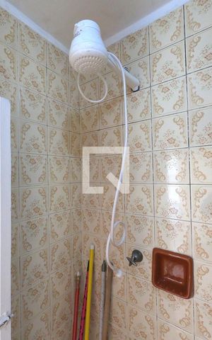 Casa à venda com 128m², 2 quartos e 2 vagasBanheiro de Serviço