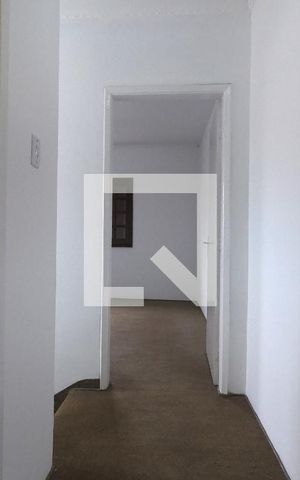 Casa à venda com 128m², 2 quartos e 2 vagasCorredor