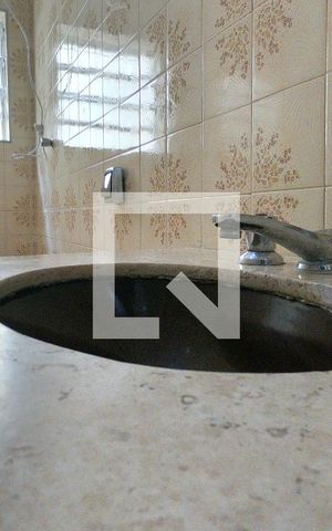 Casa à venda com 128m², 2 quartos e 2 vagasBanheiro 1