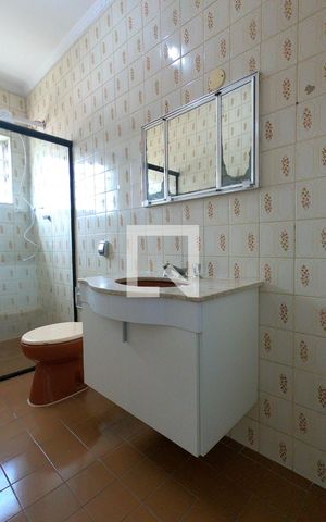 Casa à venda com 128m², 2 quartos e 2 vagasBanheiro 2