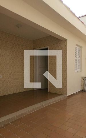 Casa à venda com 128m², 2 quartos e 2 vagasÁrea de Serviço