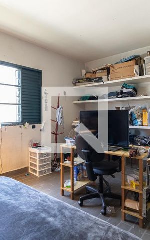 Casa à venda com 430m², 3 quartos e 3 vagas Casa à venda com 430m², 3 quartos e 3 vagasQuarto 2