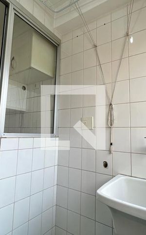Apartamento à venda com 48m², 2 quartos e 1 vaga Apartamento à venda com 48m², 2 quartos e 1 vagaÁrea de Serviço
