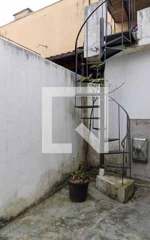 Casa à venda com 232m², 5 quartos e 2 vagas Casa à venda com 232m², 5 quartos e 2 vagasQuintal da Casa 2
