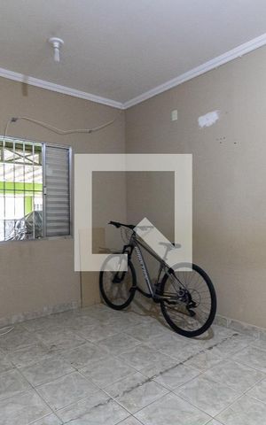 Casa à venda com 232m², 5 quartos e 2 vagas Casa à venda com 232m², 5 quartos e 2 vagasQuarto 2