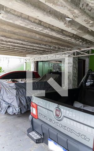 Casa à venda com 232m², 5 quartos e 2 vagas Casa à venda com 232m², 5 quartos e 2 vagasGaragem