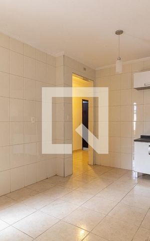 Casa à venda com 232m², 5 quartos e 2 vagas Casa à venda com 232m², 5 quartos e 2 vagasCozinha
