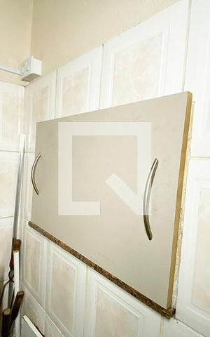 Apartamento à venda com 100m², 2 quartos e sem vagaCozinha e Área de Serviço