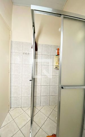 Apartamento à venda com 100m², 2 quartos e sem vagaBanheiro