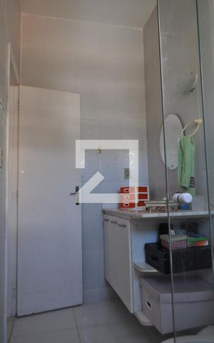 Casa à venda com 490m², 4 quartos e 3 vagasBanheiro da Suíte 4