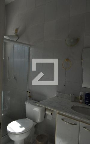 Casa à venda com 490m², 4 quartos e 3 vagasBanheiro da Suíte 1