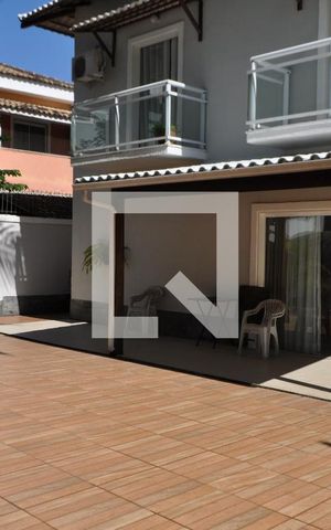 Casa à venda com 490m², 4 quartos e 3 vagasQuintal