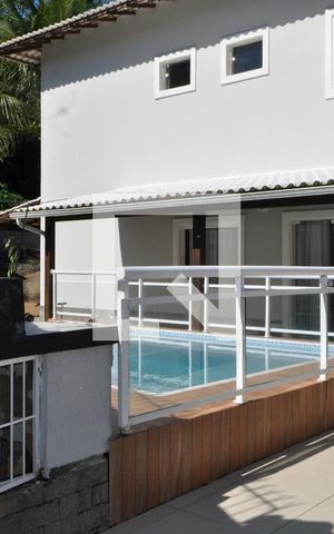 Casa à venda com 490m², 4 quartos e 3 vagasÁrea comum Piscina