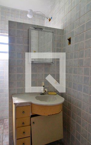 Casa à venda com 266m², 4 quartos e 1 vagaBanheiro 1