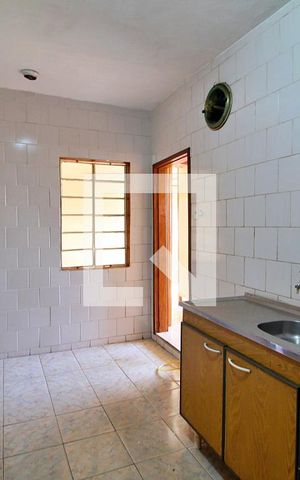 Casa à venda com 266m², 4 quartos e 1 vagaCozinha 2