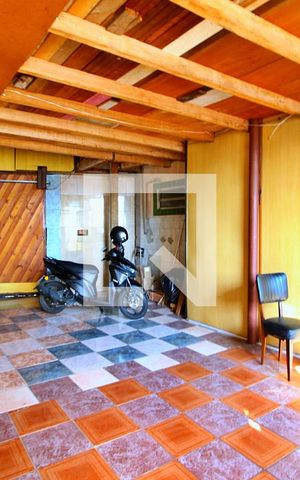Casa à venda com 266m², 4 quartos e 1 vagaGaragem