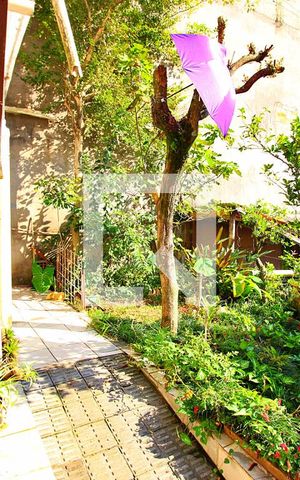 Casa à venda com 266m², 4 quartos e 1 vagaQuintal